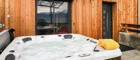 Baignoire à remous extérieure