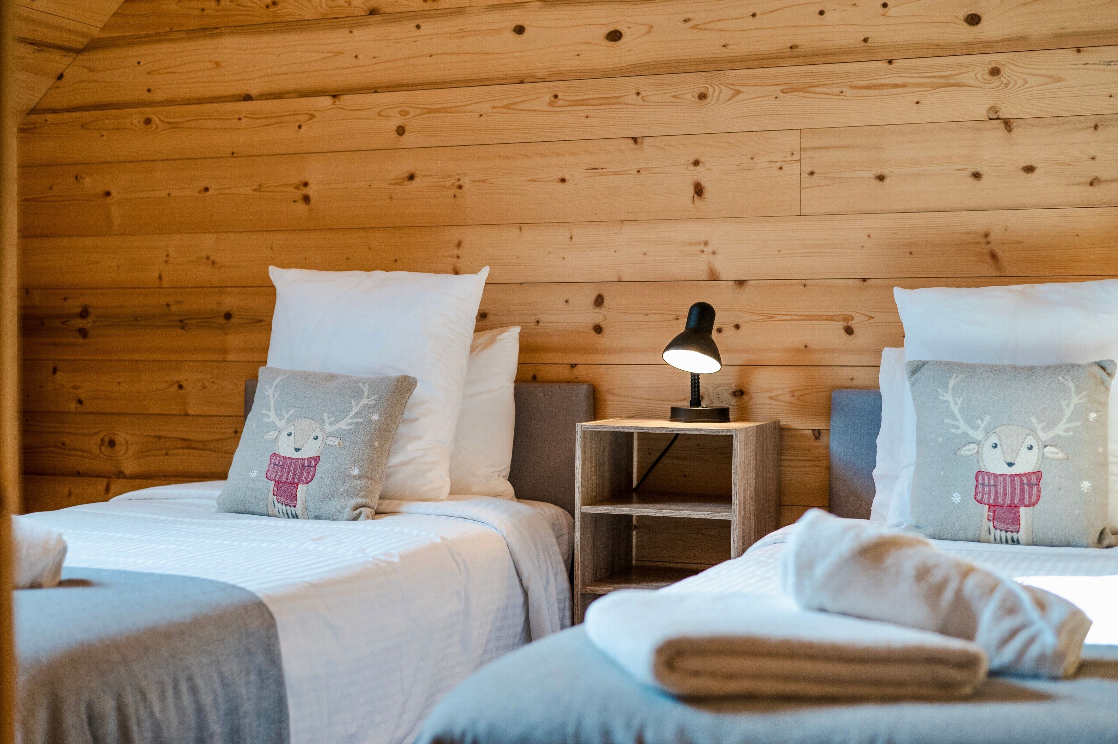 2 sovrum, skrivbord, strykjärn/strykbräda och wi-fi