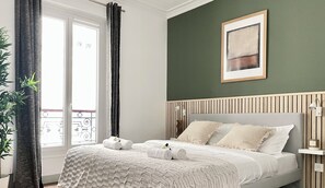 패밀리 아파트, 마당 전망 | 다리미/다리미판, 여행용 아기침대, 무료 WiFi, 침대 시트