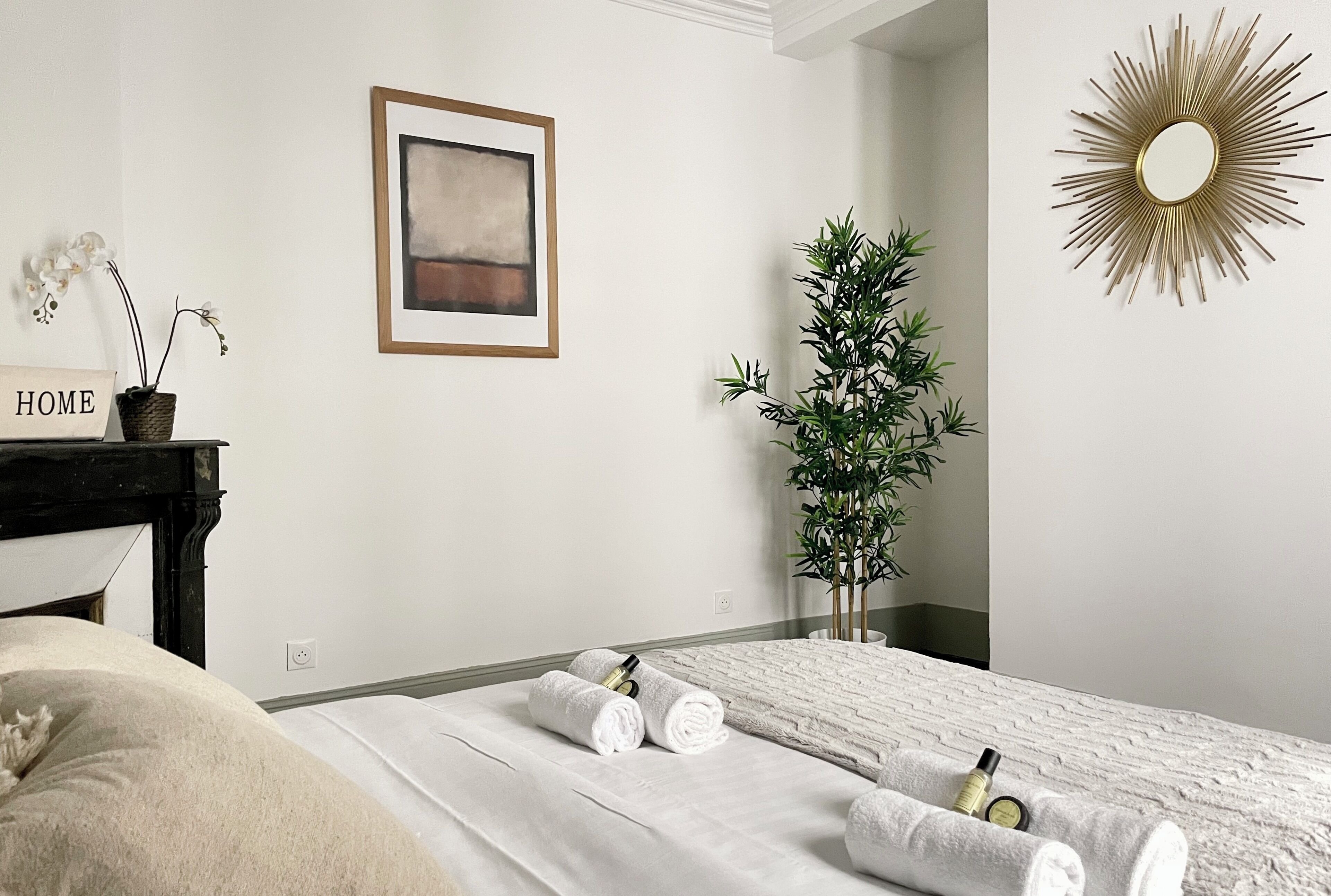 Family Apartment, Courtyard View | Iron/ironing board, travel crib, free WiFi, bed sheets