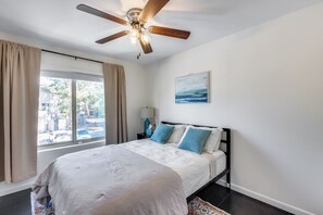 3 habitaciones, tabla de planchar con plancha, wifi y ropa de cama 