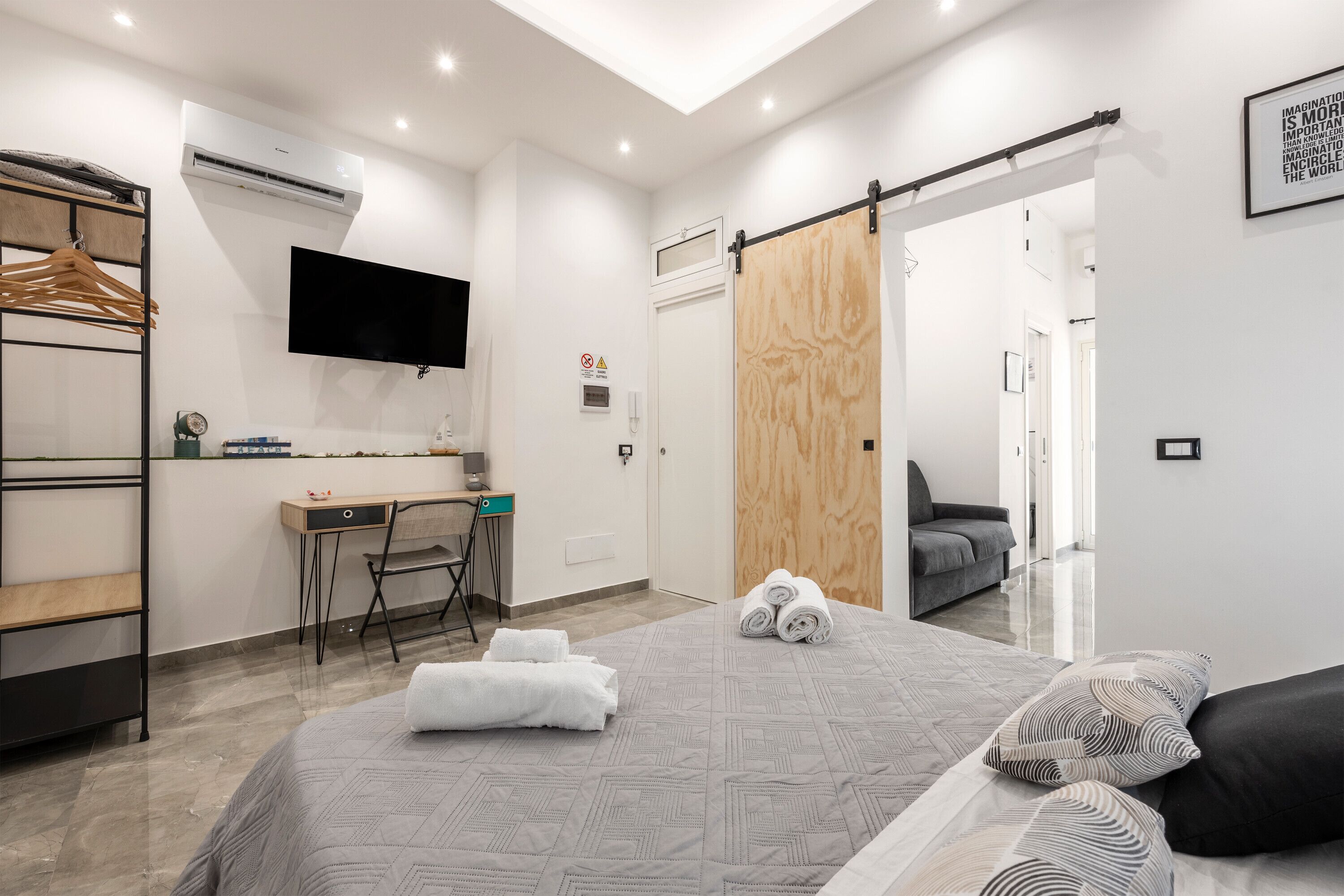 1 chambre, bureau, Wi-Fi, draps fournis