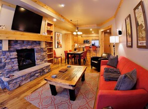 Smart TV, fireplace