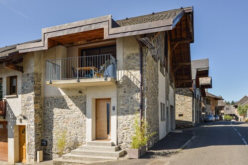 Appartement Chez Flo - Clg avec vue sur montagne et climatisation