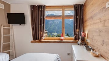 3 chambres, fer et planche Ă repasser, Wi-Fi, draps fournis