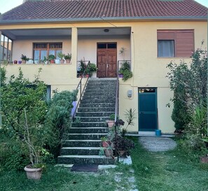 AuĂendetails