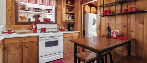 Een waterkoker, een broodrooster