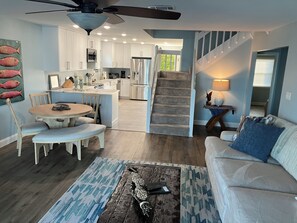 Smart TV, stereo - Coastal Comfort ~ 4-bedroom house in fantastic Pensacola Beach (Gulf Breeze)