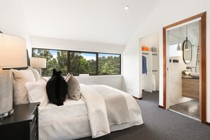 4 bedrooms