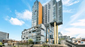 Exterior - 2BR Apartment on Balfours Way (Adelaide)