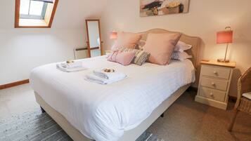 Casa de campo | 4 habitaciones, decoración personalizada y muebles diferentes