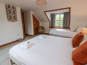 Cottage | 4 phòng ngủ, trang trí khác biệt