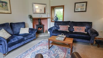 Cottage | Living area