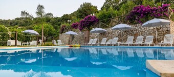 'Arcaloro Resort Infinito' Room with Mountain View and Hot Tub