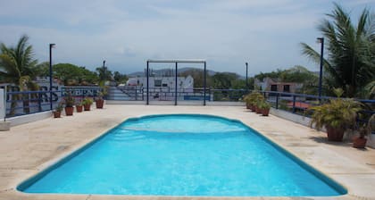 Apt. with Jacuzzi Ixt. Zihuatanejo 3 BR