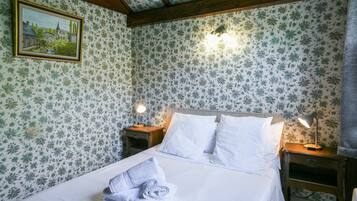 2 chambres, fer et planche Ă repasser, Wi-Fi, draps fournis