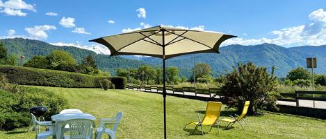 تناول الطعام بالخارج