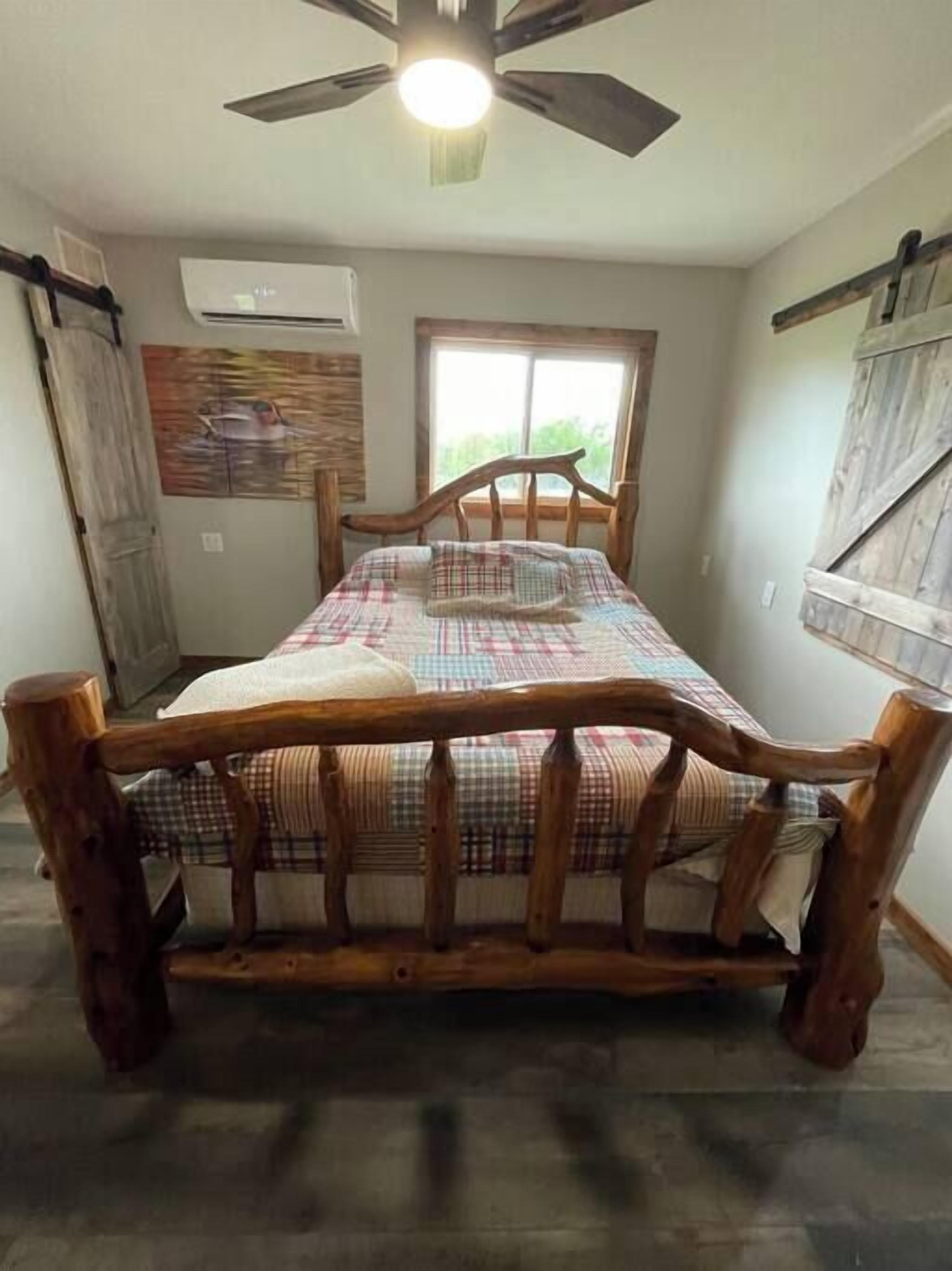 1 bedroom, iron/ironing board, Internet, bed sheets