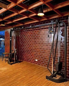 Room, Multiple Bedrooms, Balcony, Pool View | Fitness studio - Room-peaceful Retreat in Cebu City - Gue (Cebu City)