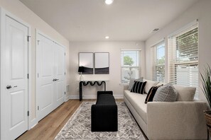 Smart TV - Low Tide Luxury Beach Retreat (Ocean City)