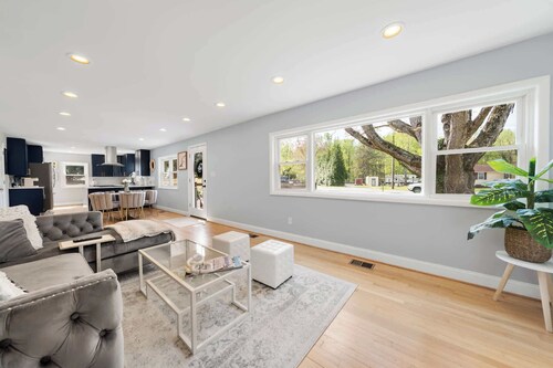 Coastal Modern Retreat | Large Group Getaway on 2 Acres