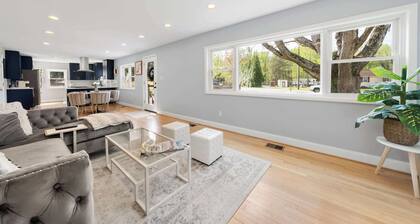 Coastal Modern Retreat | Large Group Getaway on 2 Acres