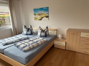 3 bedrooms, free WiFi, bed sheets