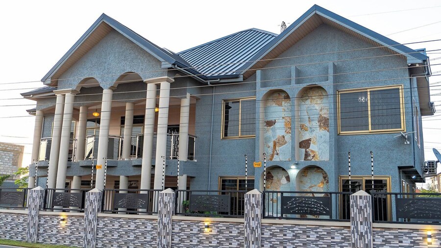 Digi Six-bedroom Accra Luxury Home at East Legon