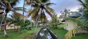 Lake Vechoor Villas By BRDGE HOSPITALITY