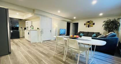 🏡 Home – Lower Level Walkout 🌿 PrimeLocation | 2 Large Bedrooms | 1 Full Bath