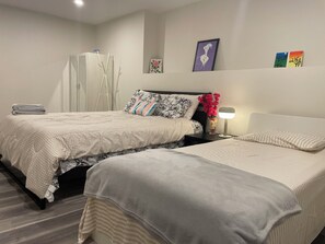 2 habitaciones, tabla de planchar con plancha y wifi gratis