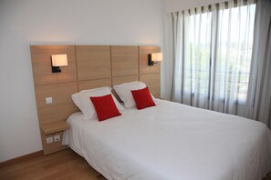 Apartment | 1 bedroom, individually furnished, bed sheets