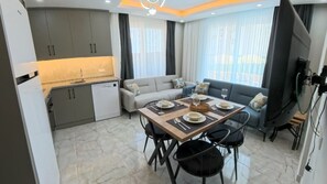 免費嬰兒床、免費 Wi-Fi、床單