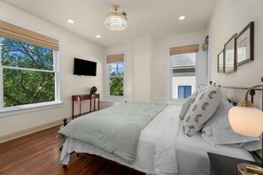 3 makuuhuonetta, silitysrauta/-lauta, ilmainen Wi-Fi, vuodevaatteet