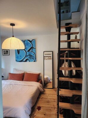 2 chambres, fer et planche à repasser, draps fournis