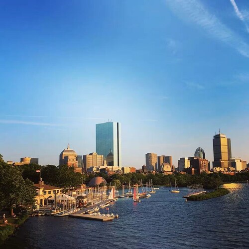 Dazzling Oceanview-4 Train Stop Logan Airport