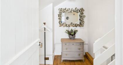 Luxury Beach Stay With Hot Tub