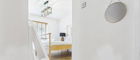 5 bedrooms, individually decorated, individually furnished, free WiFi