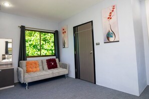 Villa, 3 chambres, fumeur, balcon | Salle de séjour