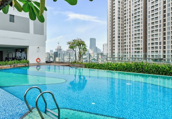 Outdoor pool - SaigonRise CDB-Apartment free Pool (Ho Chi Minh City)