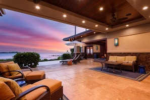 Studio (4 Bedrooms) | Terrace/patio