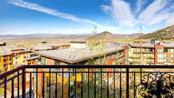 Townhome (6 Bedrooms) | Terrace/patio