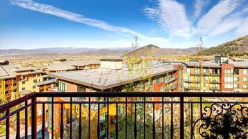 Studio (6 Bedrooms) | Terrace/patio