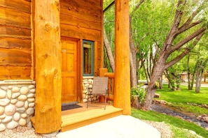 Condo (5 Bedrooms) | Property entrance