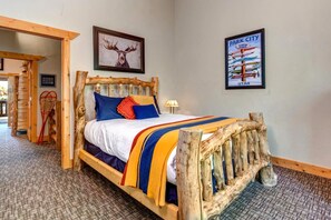 Condo (5 Bedrooms) | 5 bedrooms, down comforters, laptop workspace, iron/ironing board