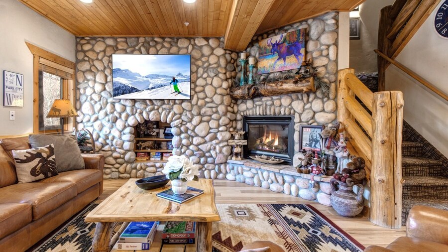 Timber Wolf Lodge Collection by KBM - 2 Units (5b/12c)