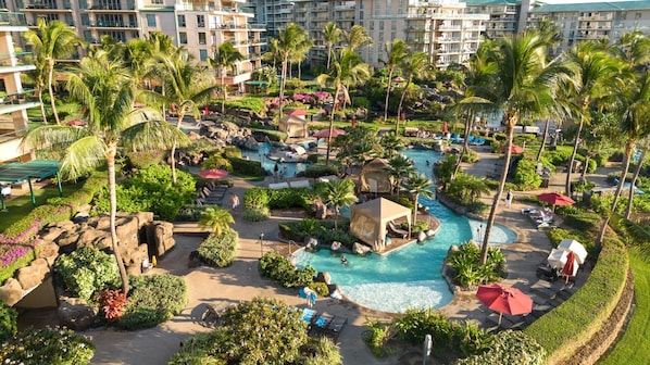 Condo (4 Bedrooms) | Pool