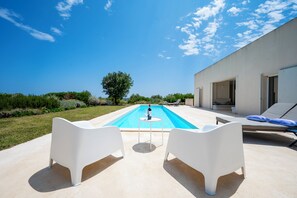 Outdoor pool, pool loungers