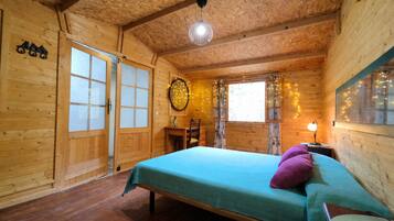 1 slaapkamer, een bureau, reisbedje, gratis wifi