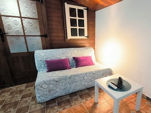 TV - Villa Tamadaba Rural Home + Fast WiFi, Near Ocean, Pet Friendly (Agaete)